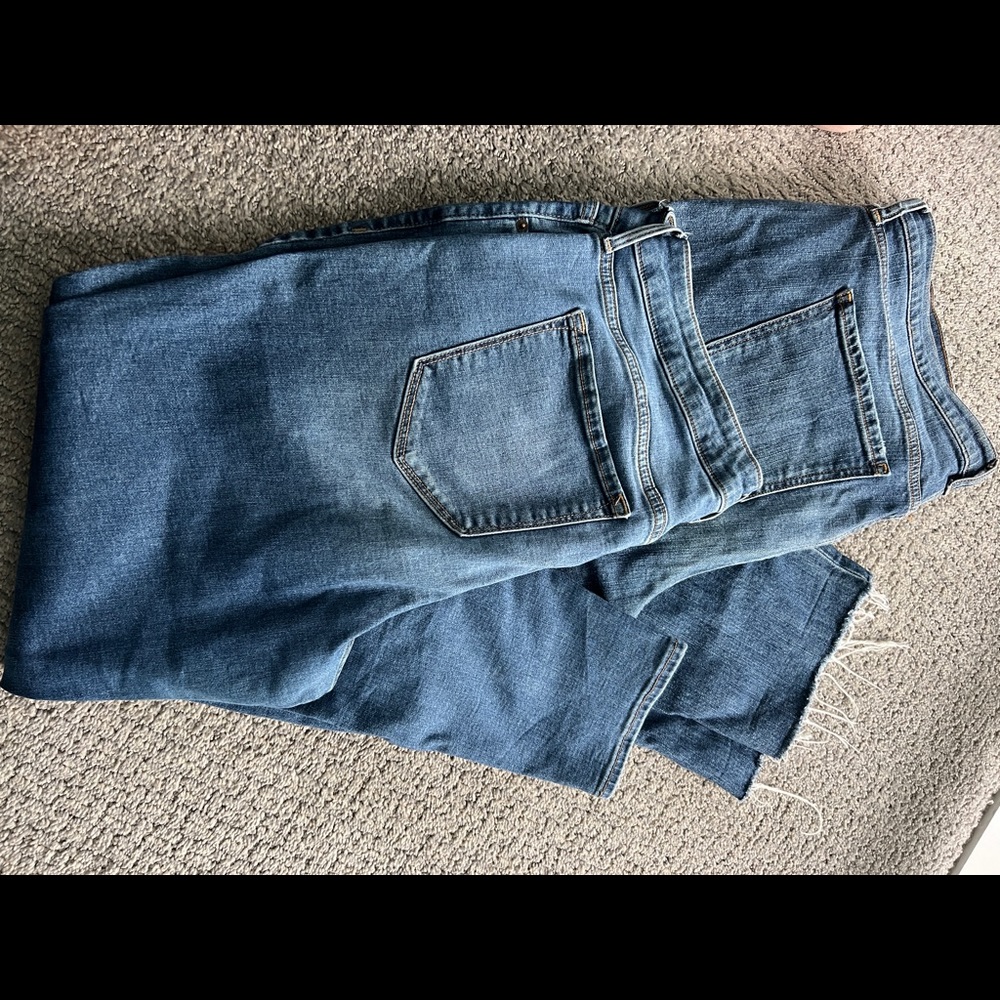 2 pair womens jeans